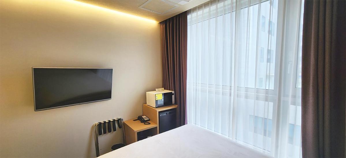Grand City Hotel Changwon Exterior photo